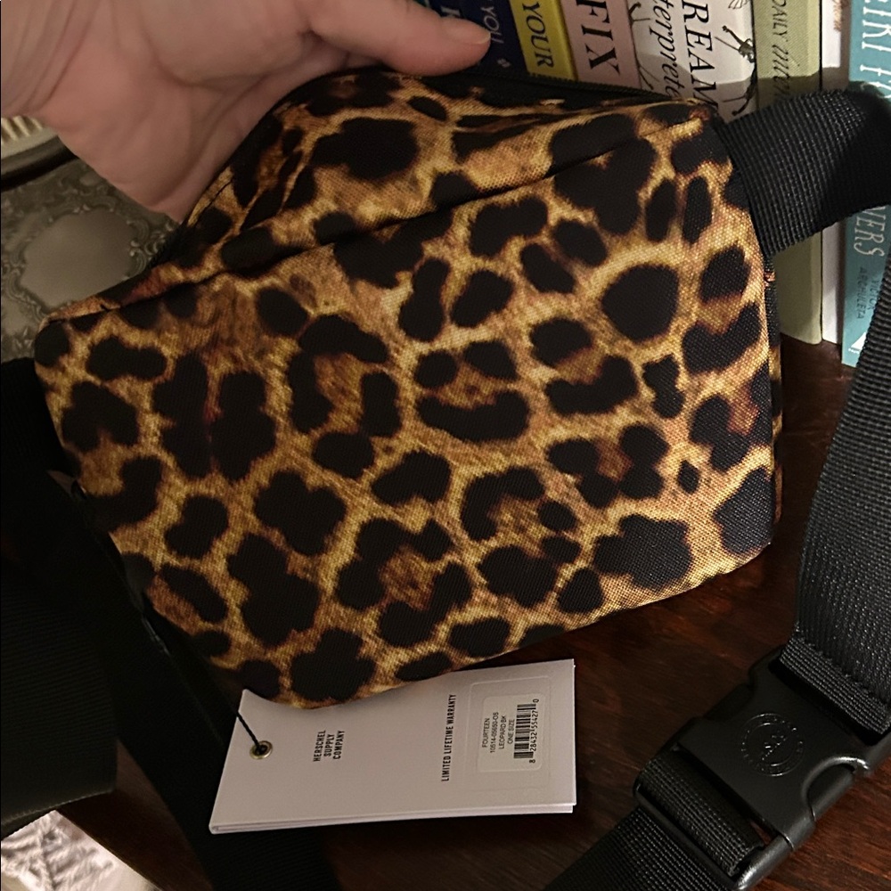 Herschel Leopard Pattern Bag NWT - image 5
